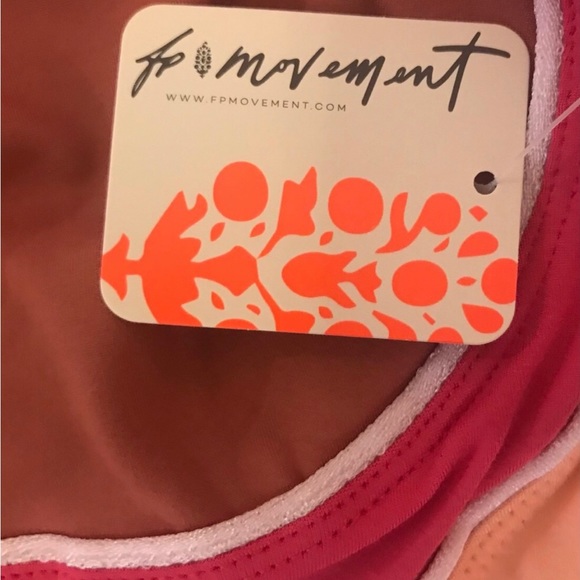Free People FP Movement Colorblock In It To Win It Sport Bra Size XS Pink Combo - Picture 3 of 7